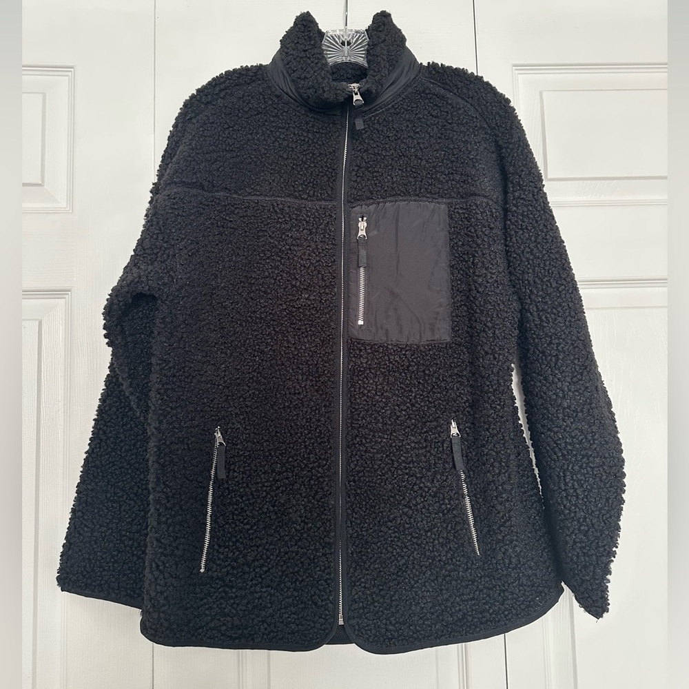 Women’s H&M Oversized Black Teddy Fleece Jacket - Size XS - EUC
